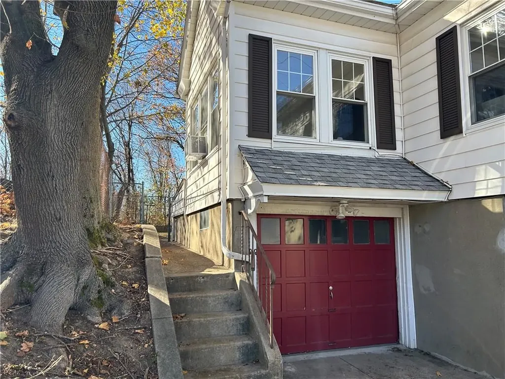 4 Walker Street Lincoln RI 02865