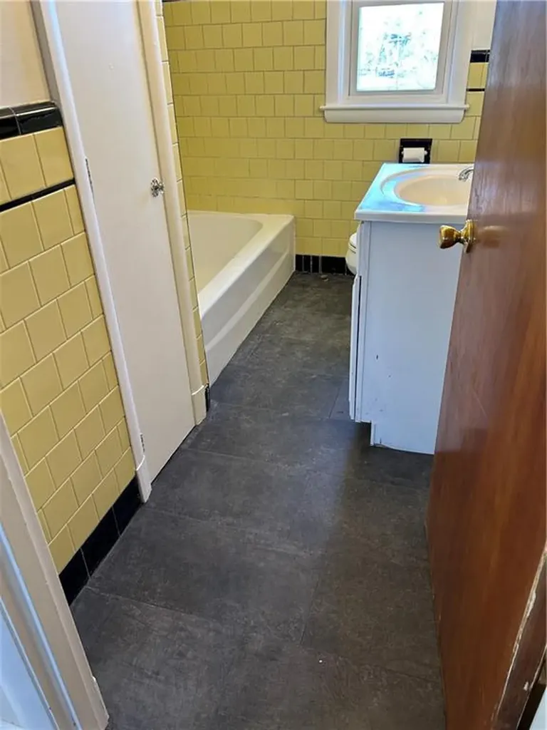 4 Walker Street Lincoln RI 02865
