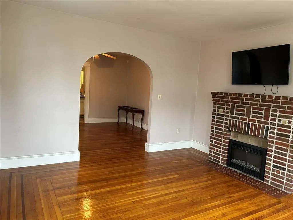 4 Walker Street Lincoln RI 02865