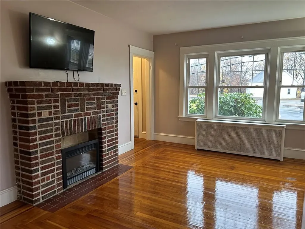 4 Walker Street Lincoln RI 02865
