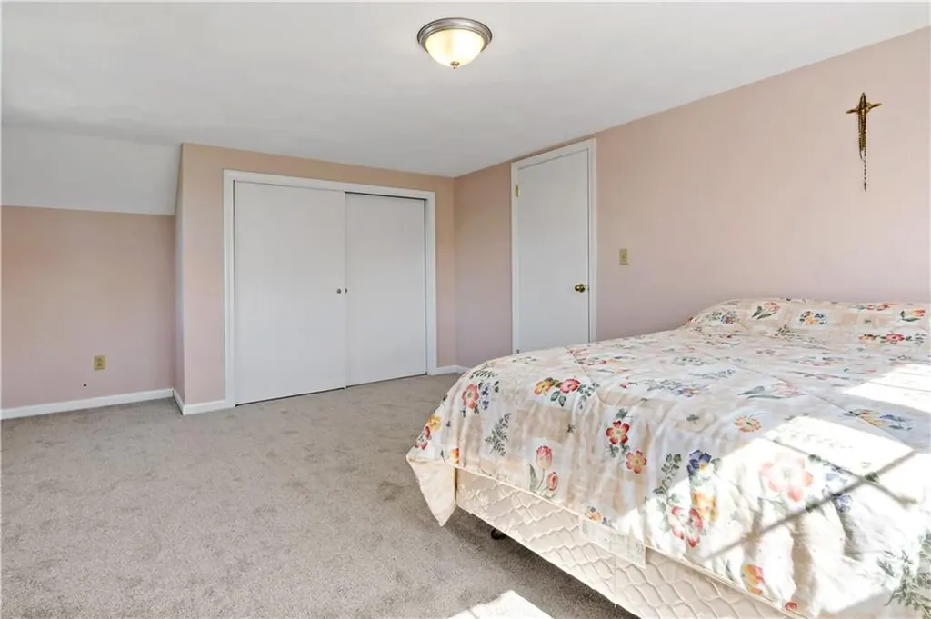 8 Sousa Street Bristol RI 02809