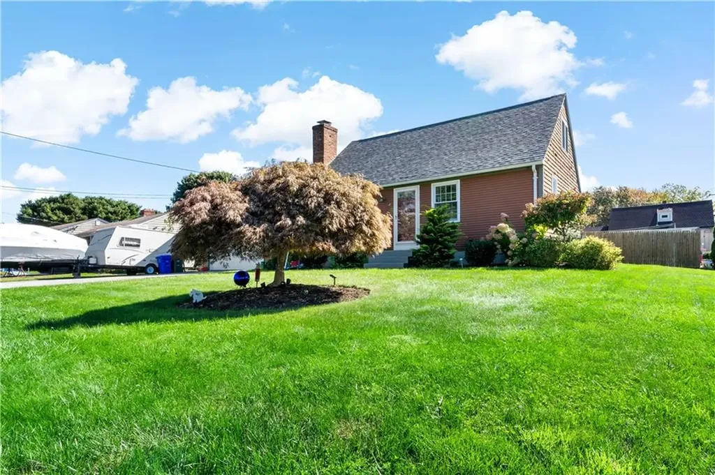 8 Sousa Street Bristol RI 02809