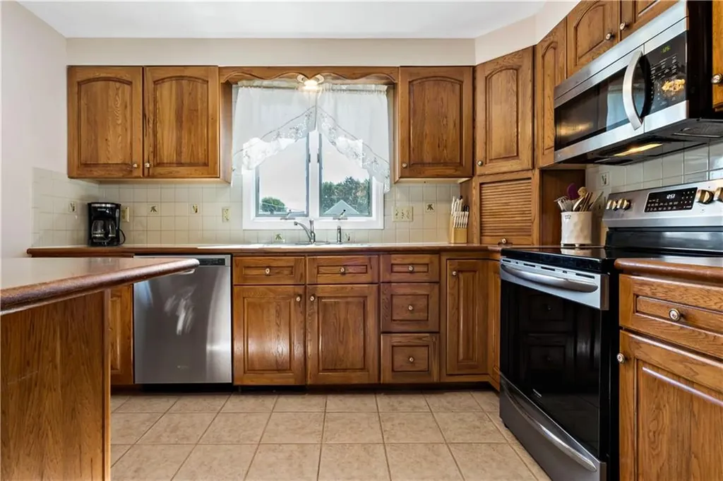 8 Sousa Street Bristol RI 02809
