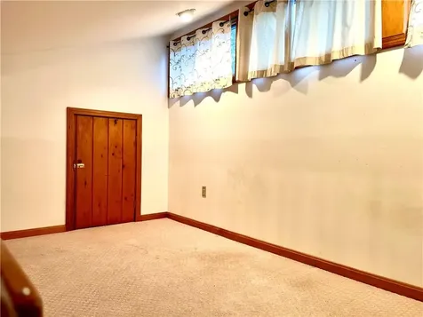 5 Robin Hood Drive East Providence RI 02915