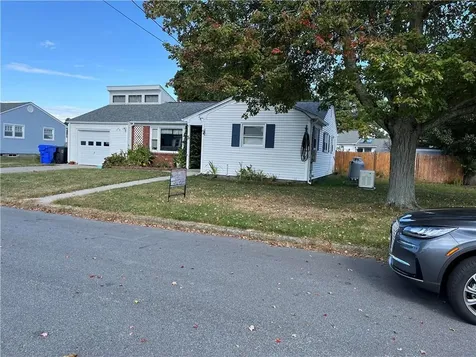 5 Robin Hood Drive East Providence RI 02915