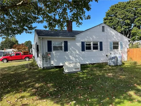 5 Robin Hood Drive East Providence RI 02915