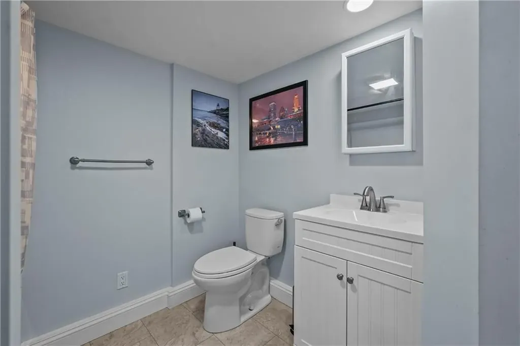 52 East Shore Drive Exeter RI 02822