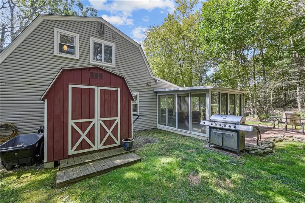 52 East Shore Drive Exeter RI 02822