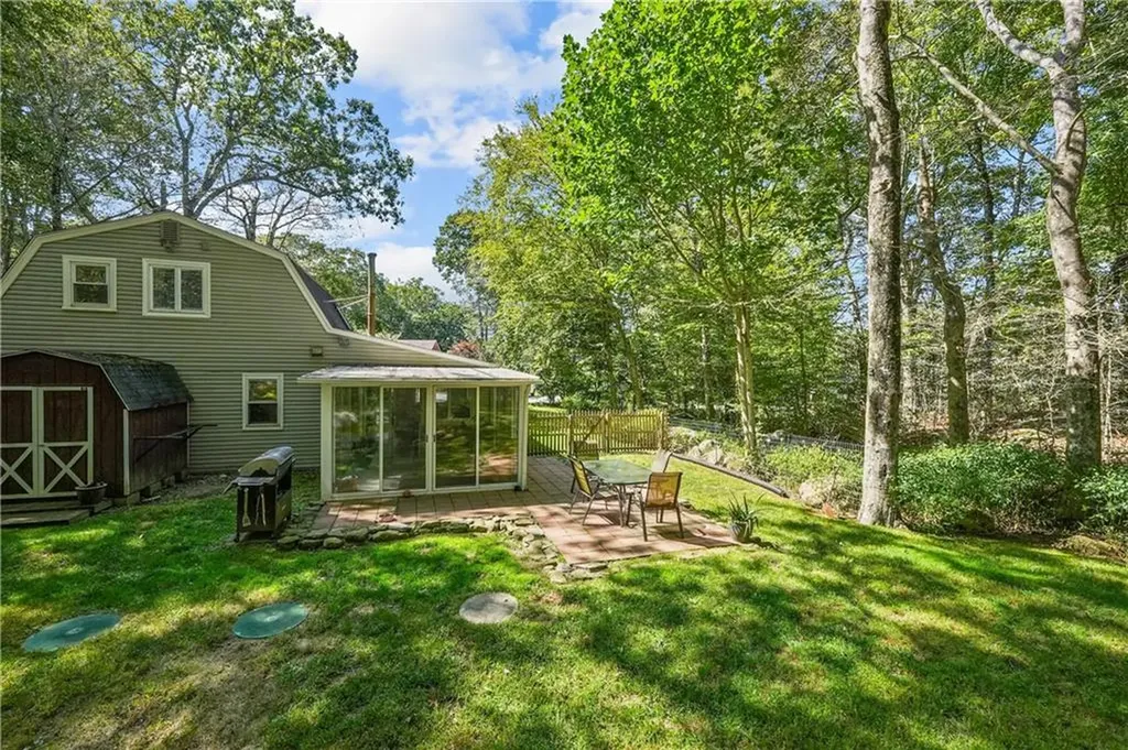 52 East Shore Drive Exeter RI 02822