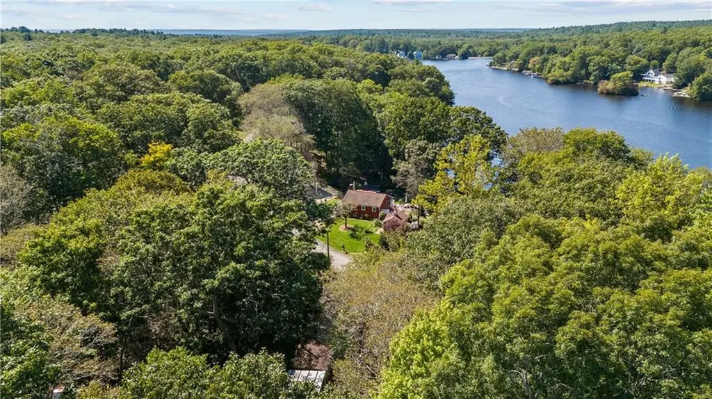 52 East Shore Drive Exeter RI 02822