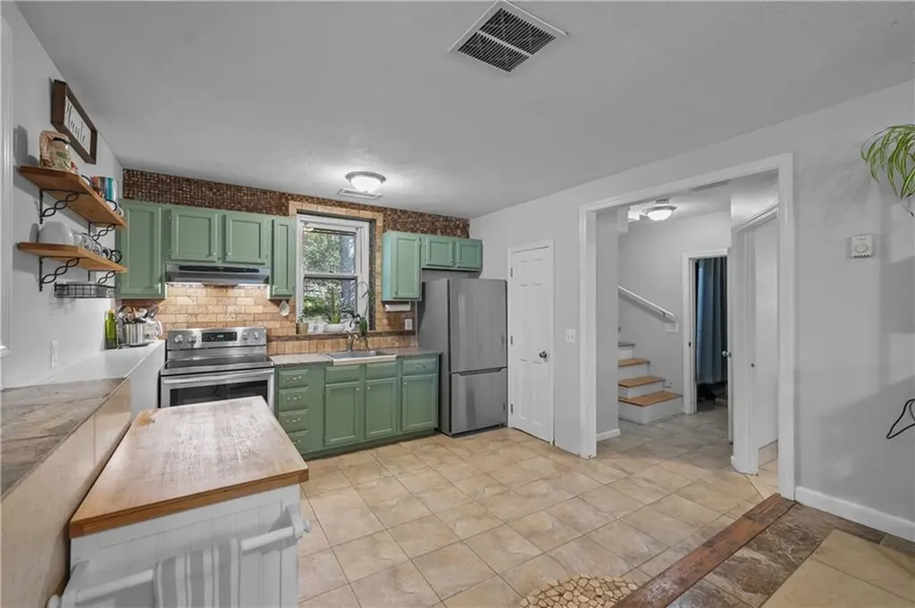 52 East Shore Drive Exeter RI 02822