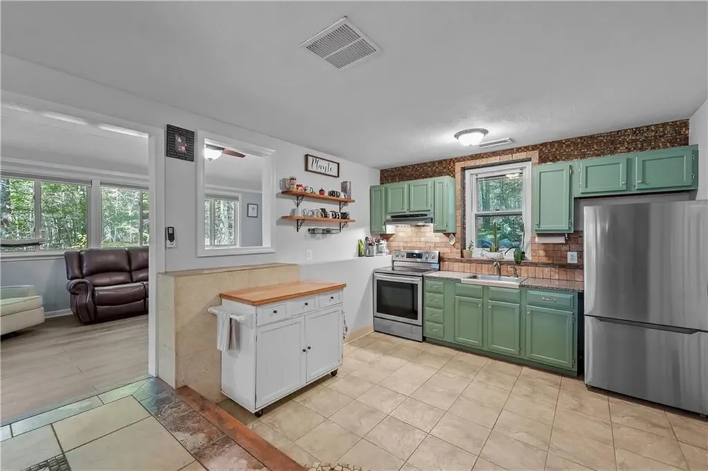 52 East Shore Drive Exeter RI 02822