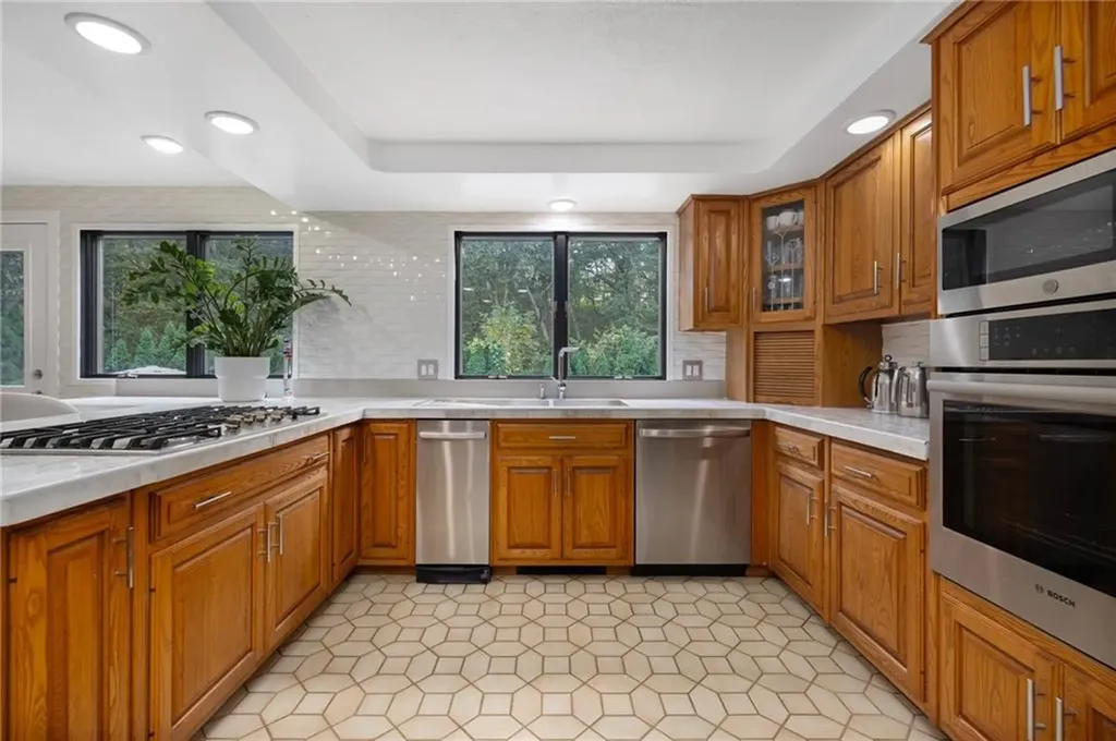1605 Hill Farm Road Coventry RI 02816