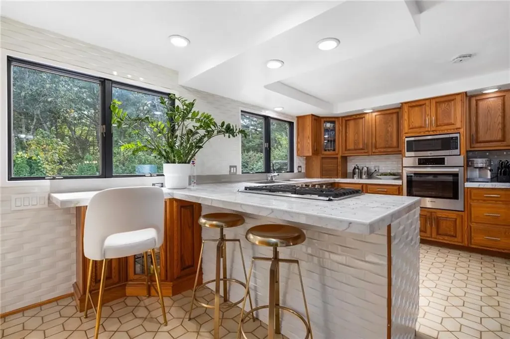 1605 Hill Farm Road Coventry RI 02816