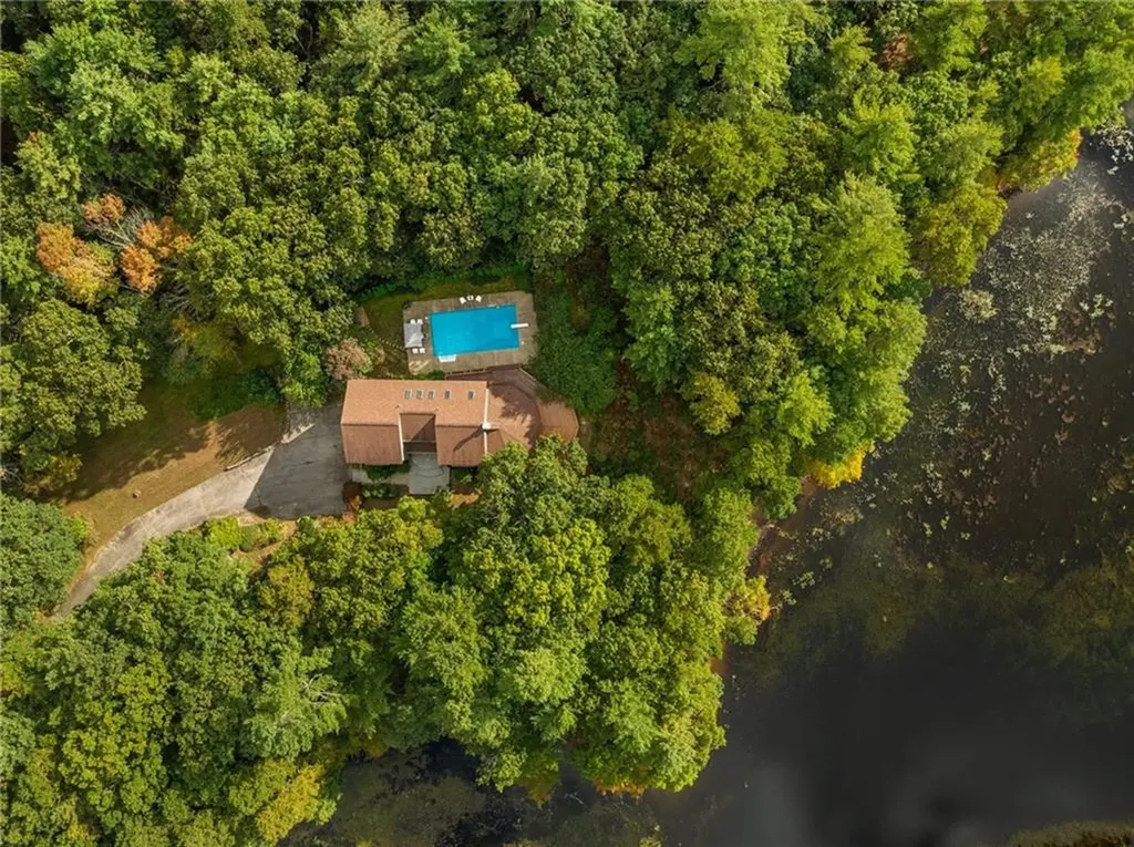 1605 Hill Farm Road Coventry RI 02816