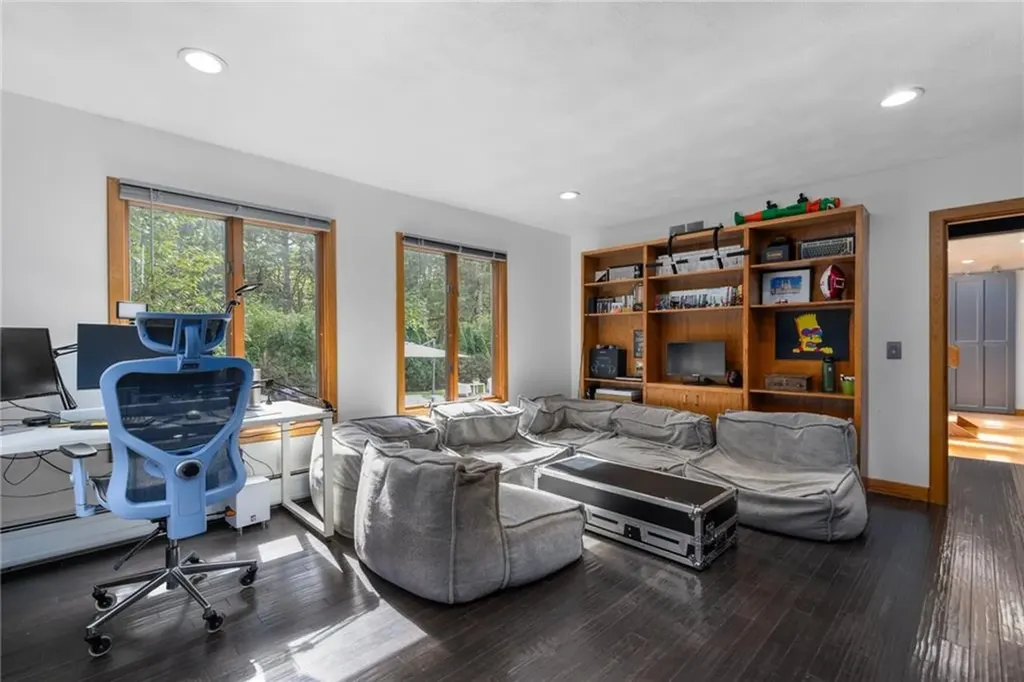 1605 Hill Farm Road Coventry RI 02816