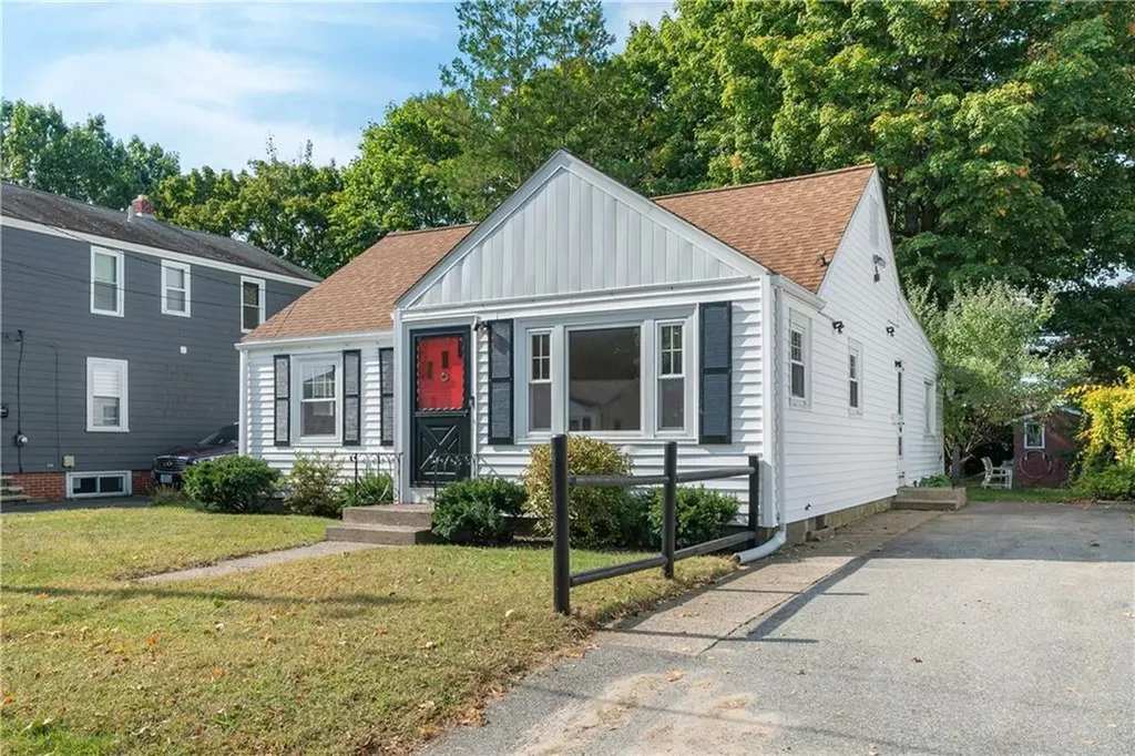 140 Stedman Avenue Pawtucket RI 02860