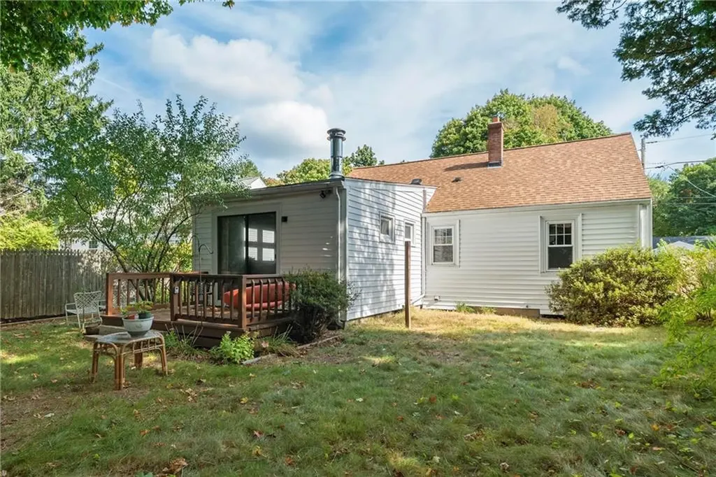 140 Stedman Avenue Pawtucket RI 02860
