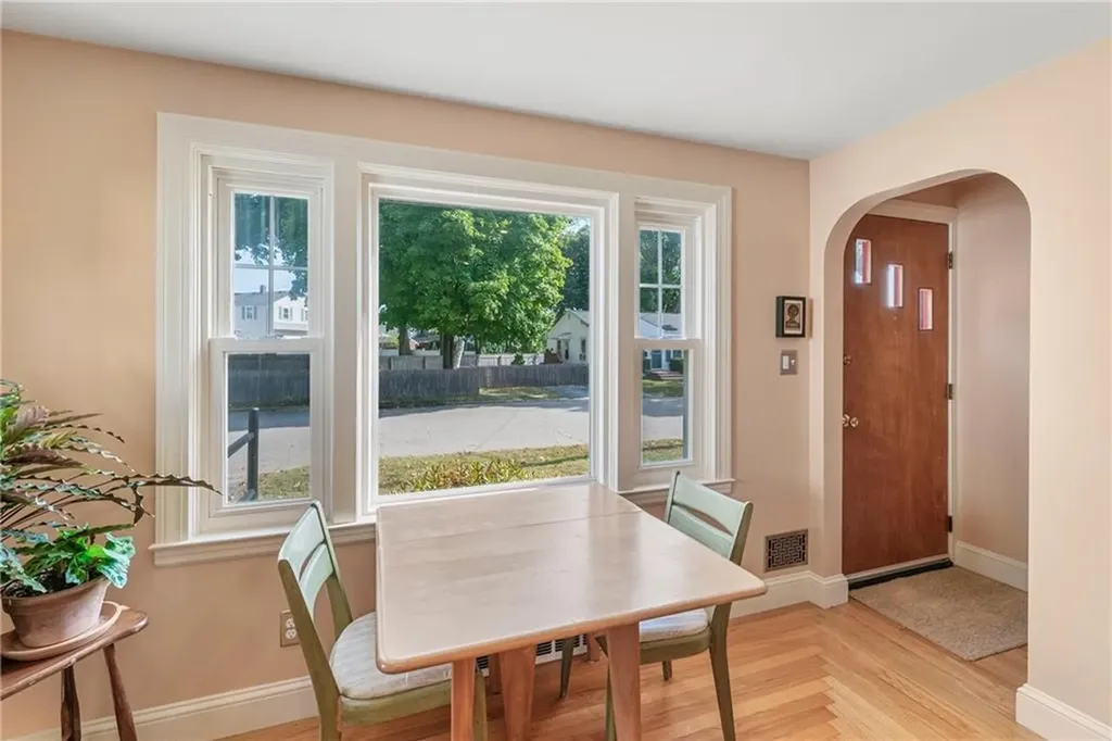 140 Stedman Avenue Pawtucket RI 02860