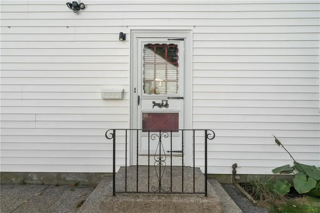 140 Stedman Avenue Pawtucket RI 02860