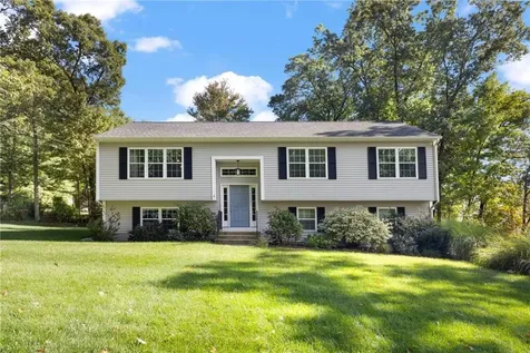 2 Birchwood Drive Lincoln RI 02838