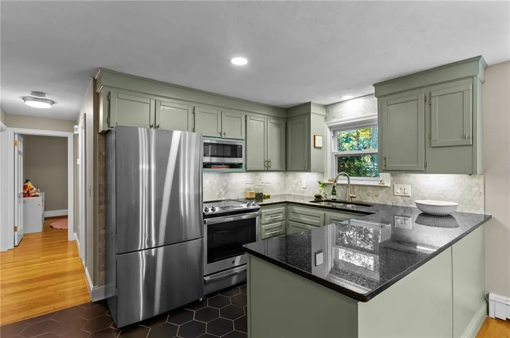 39 Lincoln Drive Johnston RI 02919