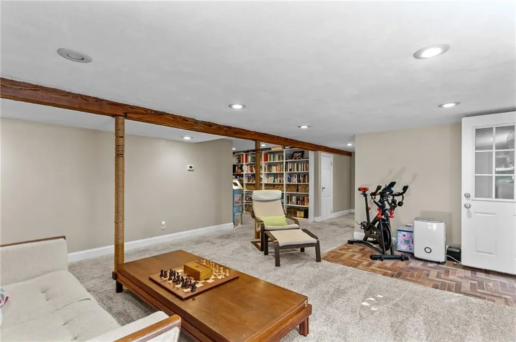 39 Lincoln Drive Johnston RI 02919