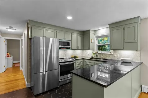 39 Lincoln Drive Johnston RI 02919