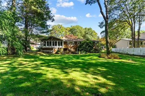 39 Lincoln Drive Johnston RI 02919