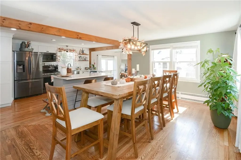 34 Spring Green Road Warwick RI 02888