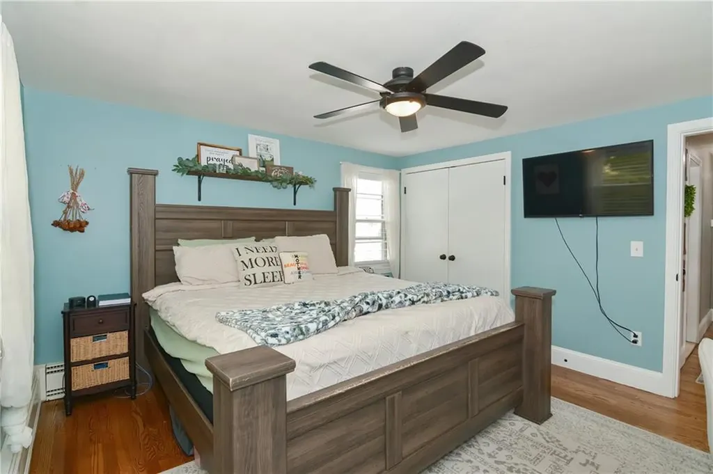 34 Spring Green Road Warwick RI 02888