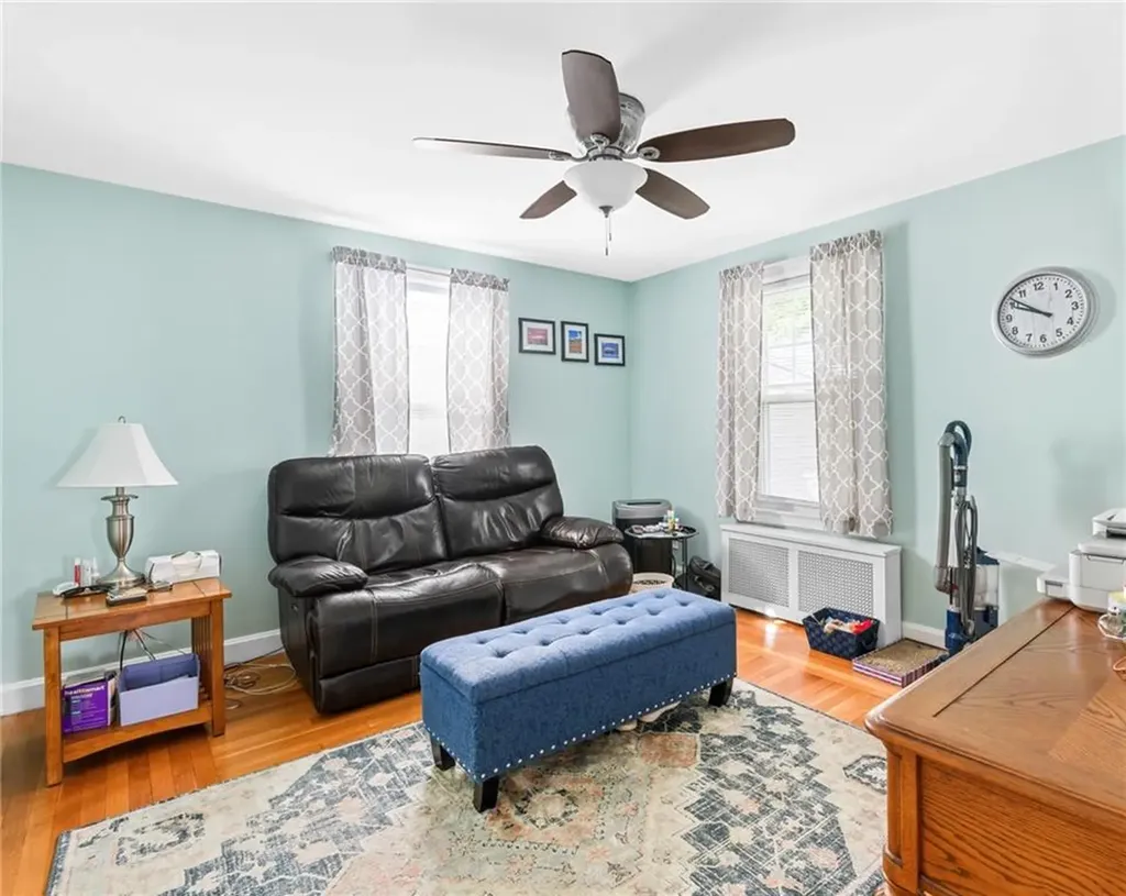 71 Mount Vernon Boulevard Pawtucket RI 02861