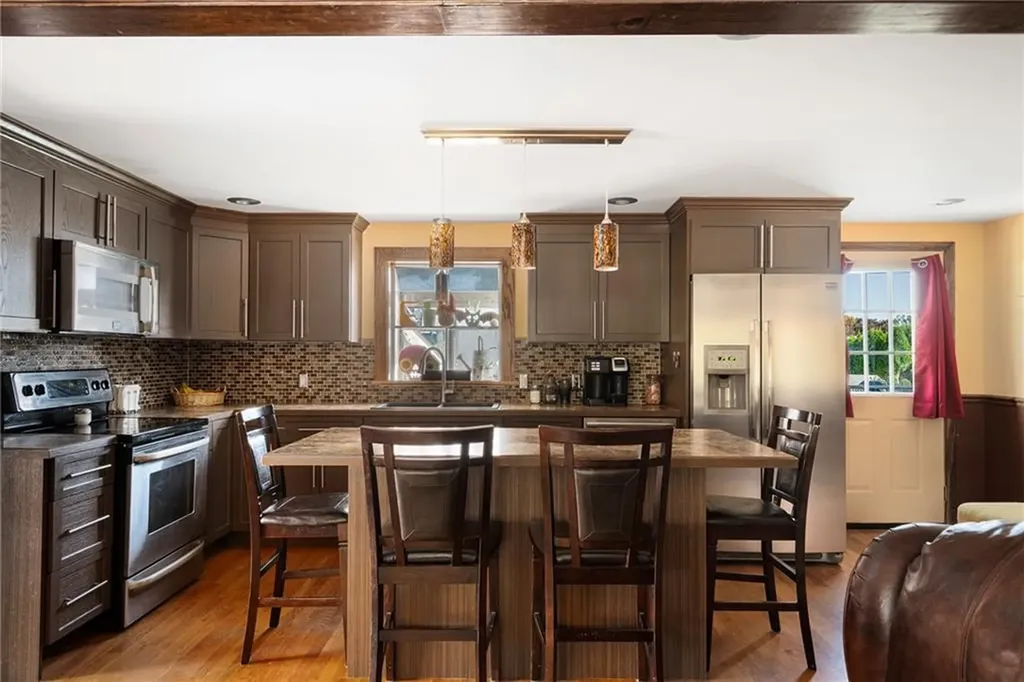 416 Budlong Road Cranston RI 02920