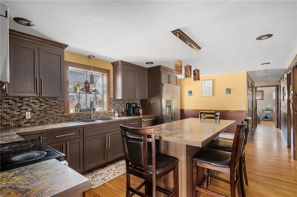 416 Budlong Road Cranston RI 02920