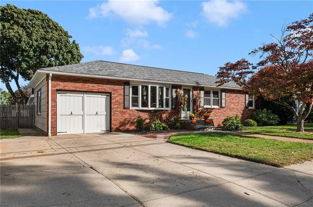 416 Budlong Road Cranston RI 02920