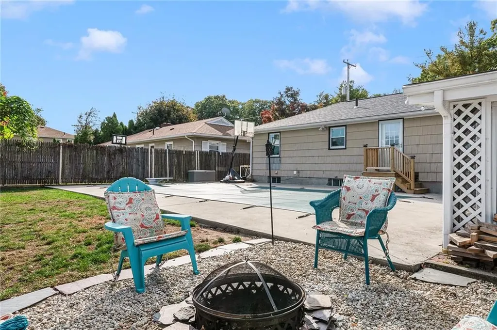 416 Budlong Road Cranston RI 02920