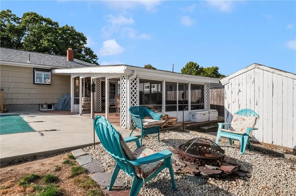 416 Budlong Road Cranston RI 02920