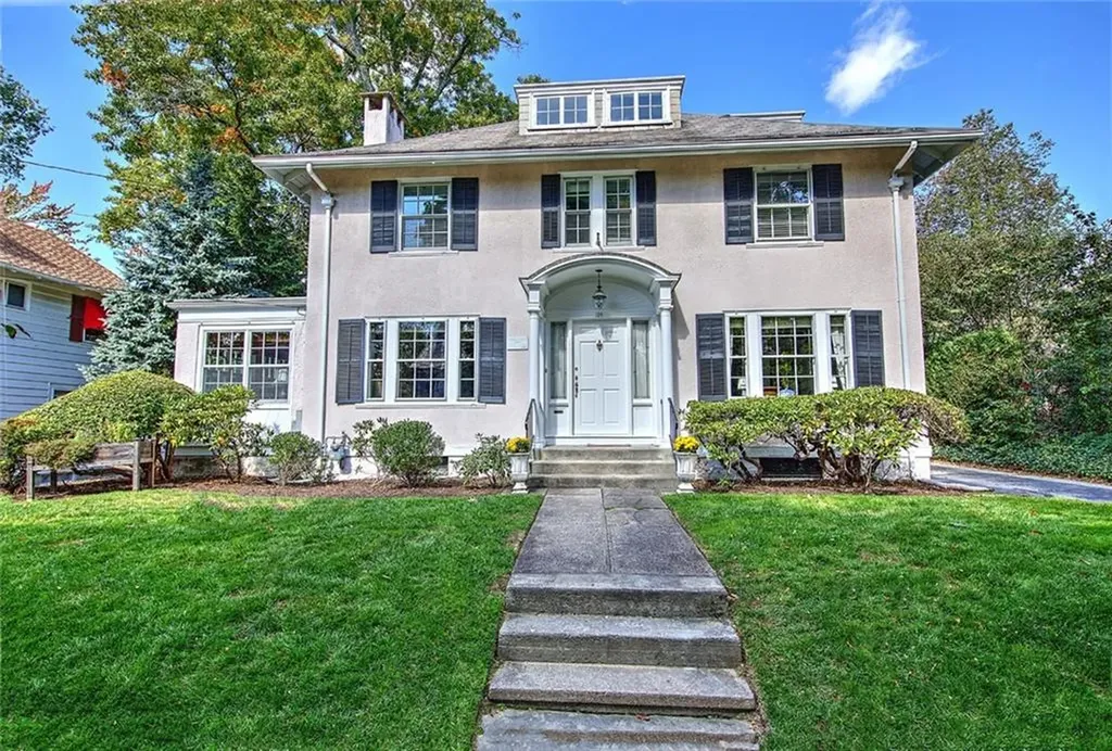 126 Laurel Avenue Providence RI 02906