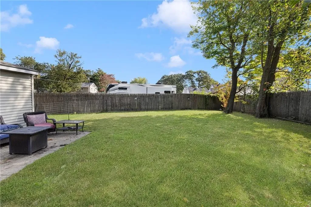 54 Pinehurst Avenue Warwick RI 02889