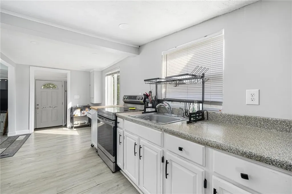 54 Pinehurst Avenue Warwick RI 02889