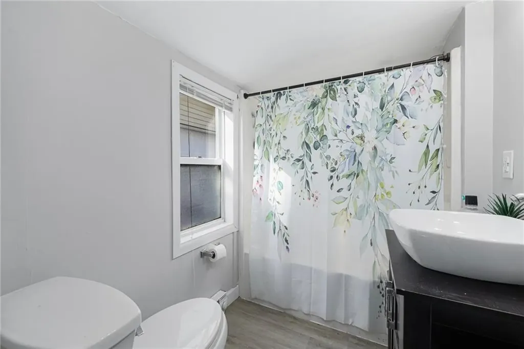 54 Pinehurst Avenue Warwick RI 02889