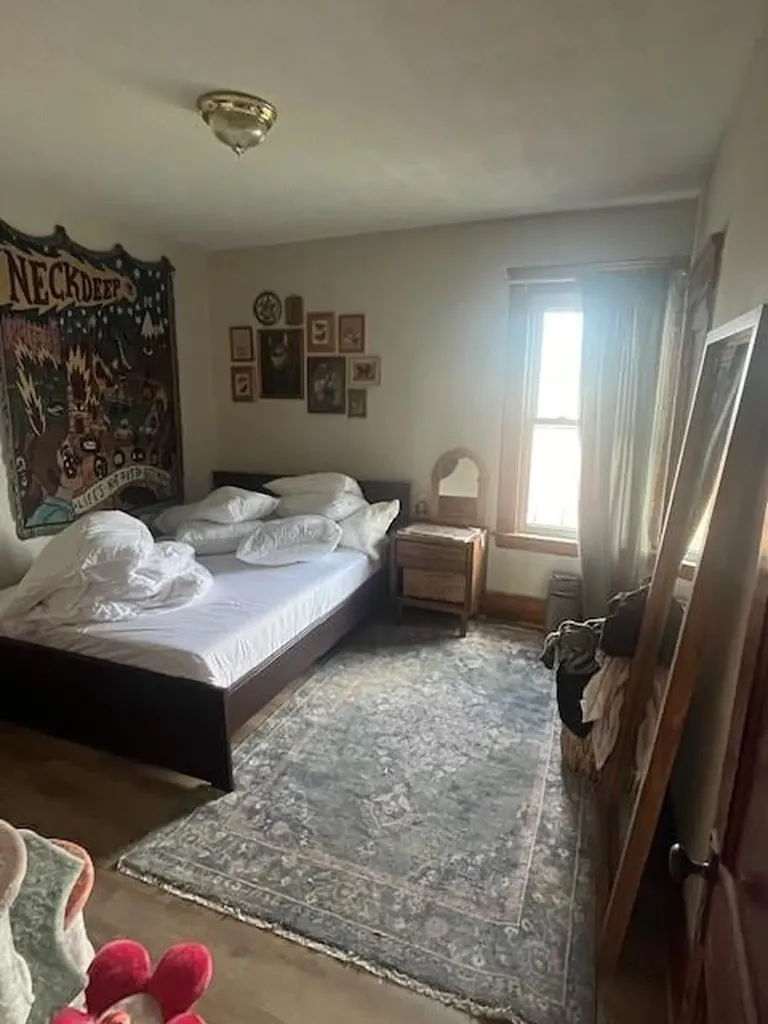 75 Winthrop Street Woonsocket RI 02895