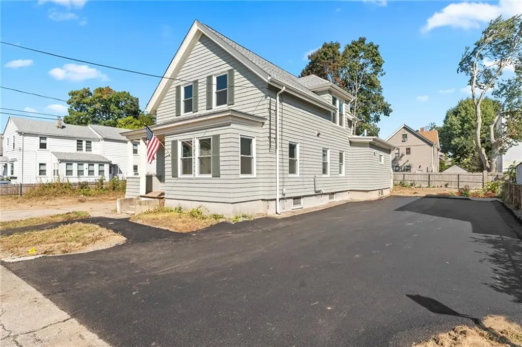 127 Owen Avenue Pawtucket RI 02860