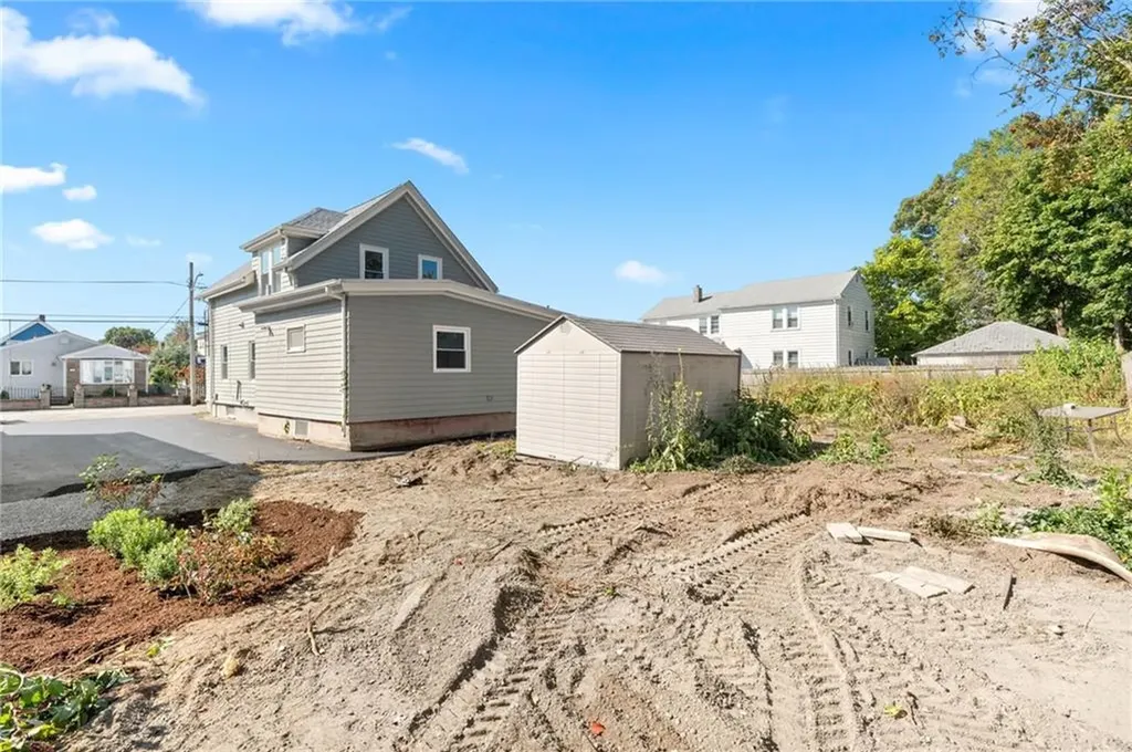 127 Owen Avenue Pawtucket RI 02860
