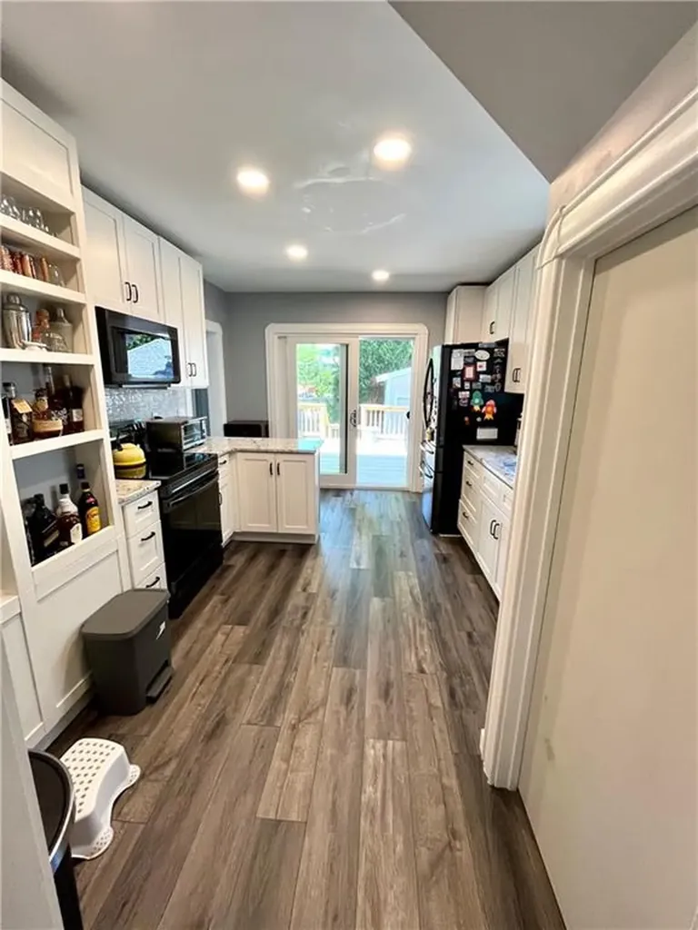 12 Bedlow Avenue Newport RI 02840