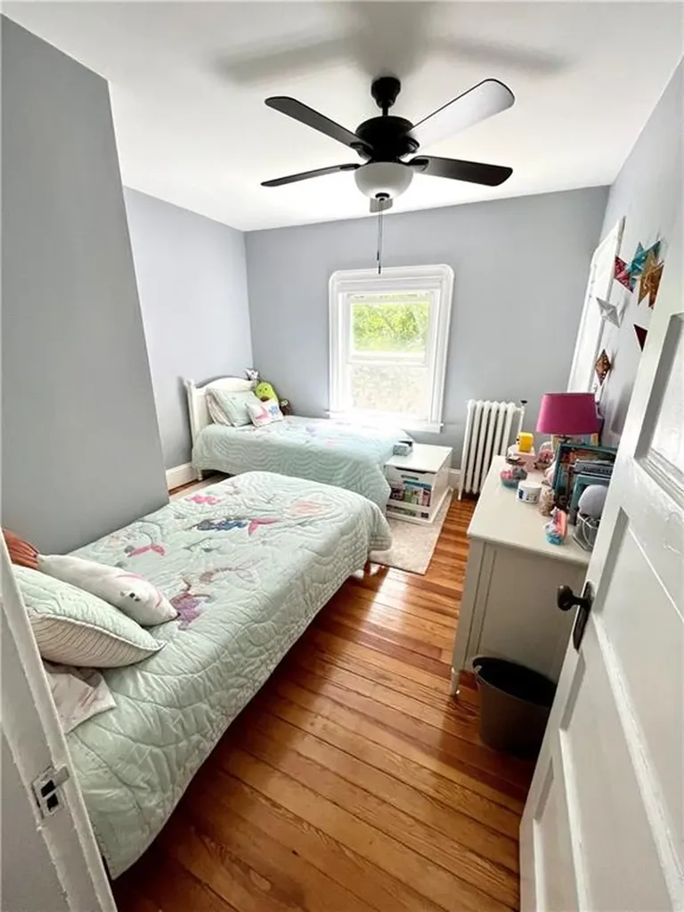 12 Bedlow Avenue Newport RI 02840