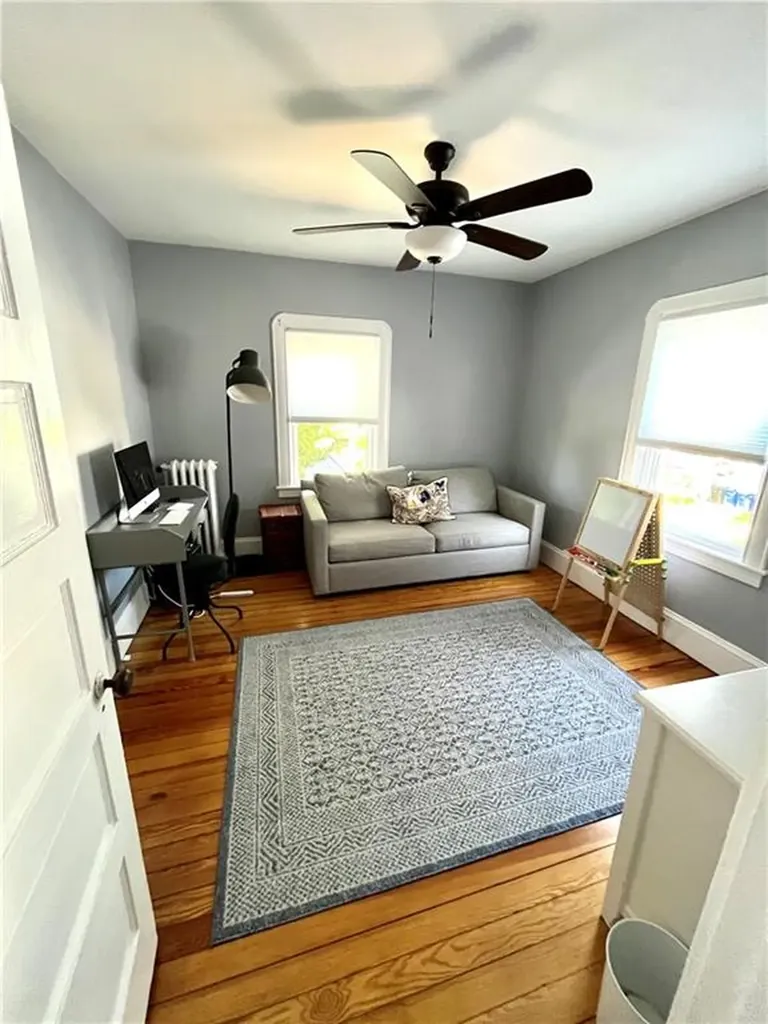 12 Bedlow Avenue Newport RI 02840
