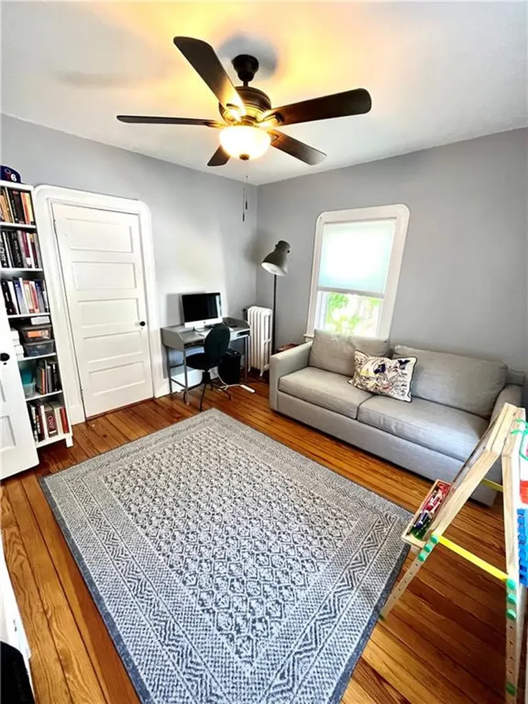 12 Bedlow Avenue Newport RI 02840