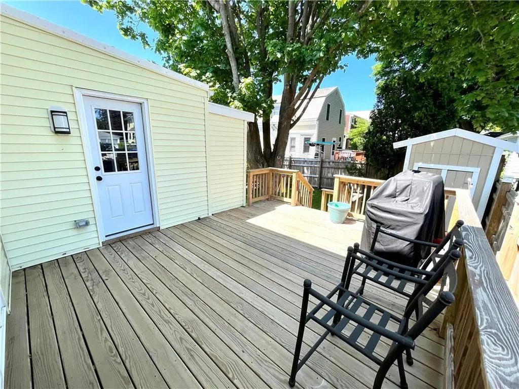 12 Bedlow Avenue Newport RI 02840