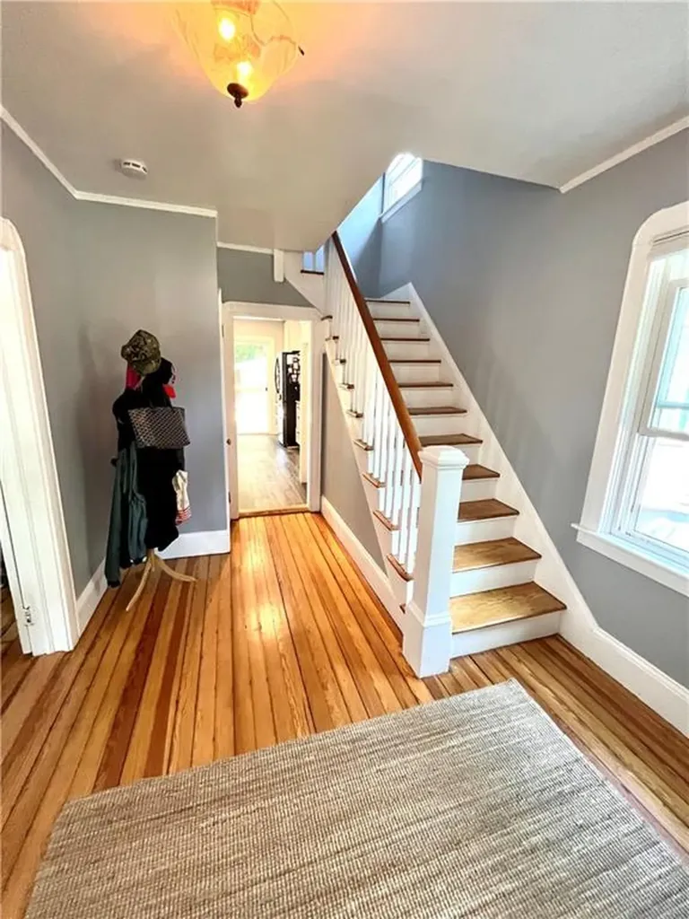 12 Bedlow Avenue Newport RI 02840
